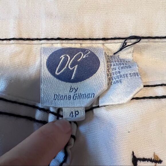 NWT! D2G white boot cut jeans. Size 4 petite - Picture 5 of 12